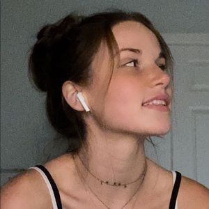 Meet your Posher, Anya